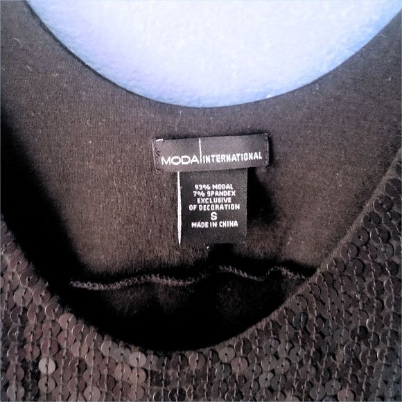 Elegant sequined black swing tank top - LIKE NEW - Picture 4 of 4